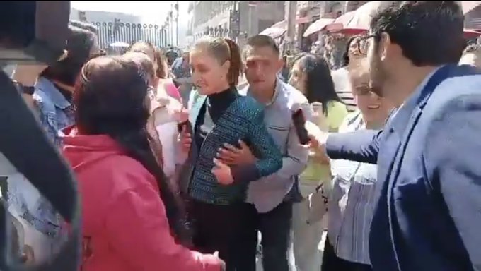 Incidente en Palacio Nacional: hombre toca sin consentimiento a Claudia Sheinbaum