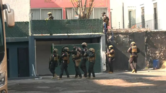 Balacera en operativo antiextorsión en la Cuauhtémoc deja seis detenidos y un policía herido