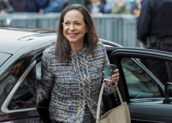María Corina Machado quedó incomunicada en el Caribe durante su salida de Venezuela