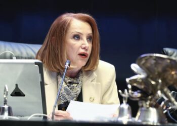 Senado recibe iniciativa para implementar semana laboral de 40 horas en México