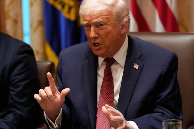 Trump sostiene que podría autorizar acciones militares contra cárteles en México