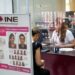 INE adjudica licitación multianual a Cosmocolor para renovar la credencial de elector