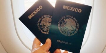 SRE declara desierta licitación de pasaportes y relanzará el proceso