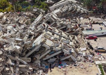 Terremotos en Venezuela: rescatan a un sobreviviente tras ocho días y continúa la búsqueda de un niño entre los escombros