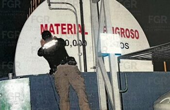 FGR asegura 174 mil litros de diésel y resguarda inmueble utilizado para presunto huachicol