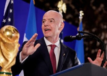 Aficionados de todo el mundo exigen la renuncia de Gianni Infantino a la FIFA