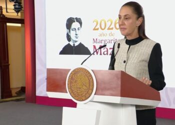 Gobierno federal analiza regular plataformas digitales mientras inicia entrega de apoyos escolares