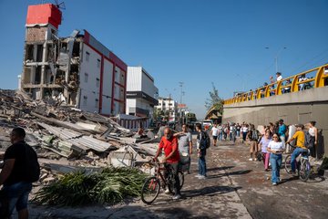 Sismo de 7.4 estremece Colombia; hay muertos, heridos y estructuras colapsadas