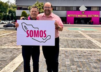“Somos” sustituye a “Somos México” y presenta nuevo emblema ante el INE