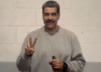 Desde una prisión en Nueva York, Nicolás Maduro asegura: “estamos firmes”