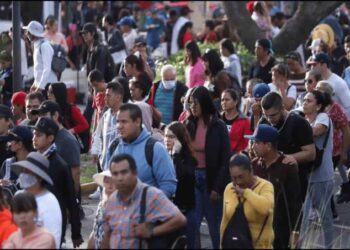 México crece en población, pero a menor ritmo; llega a 130.9 millones de habitantes