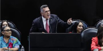 Alejandro Moreno pide superar diferencias y formar una oposición competitiva en 2027