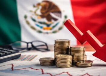 Bajo crecimiento y mayor deuda presionan las finanzas de México: Moody’s
