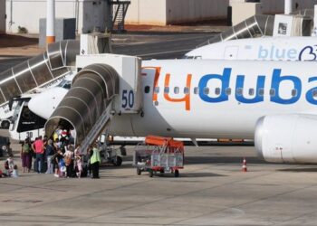 Vuelo de Flydubai aterriza de emergencia en Arabia Saudita tras altercado entre pilotos