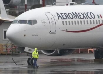 Ofrecen en Telegram supuesta base de datos de Aeroméxico con millones de registros