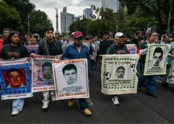 Ayotzinapa: investigación suma 17 nuevos implicados y revisa el uso de teléfonos de los estudiantes