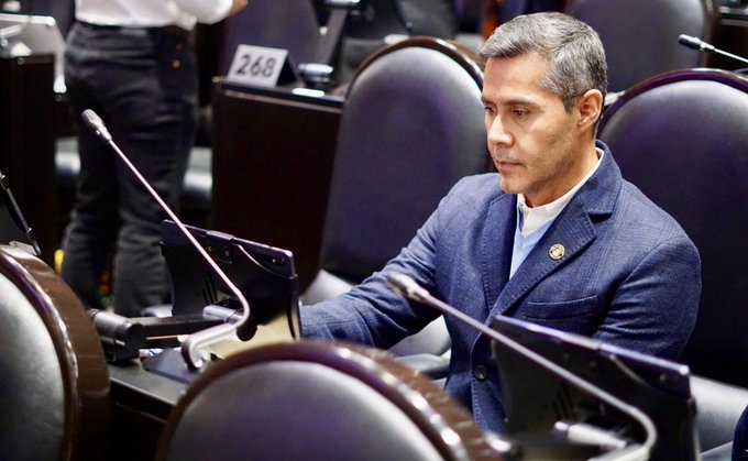 Director de Birmex, señalado por compras inmobiliarias y 19 viajes internacionales