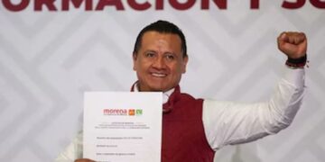 Carlos Torres Piña queda como principal carta de Morena para Michoacán en 2027