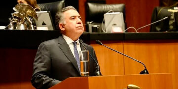 Oficializan salida de Enrique Inzunza de Morena; continuará como senador independiente