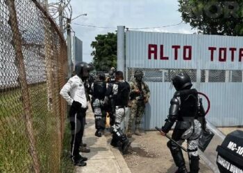 Suspenden visitas en penal de Mazatlán tras enfrentamiento con saldo de 10 muertos