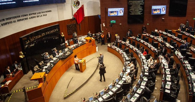Ley Federal de Derechos 2027: Senado avala aumentos y oposición alerta por turismo