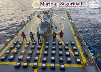 Decomisan cargamento de presunta cocaína valuado en 289 mdp frente a Oaxaca