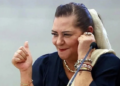 Guadalupe Taddei descarta renunciar mientras piden investigar contratos del INE.