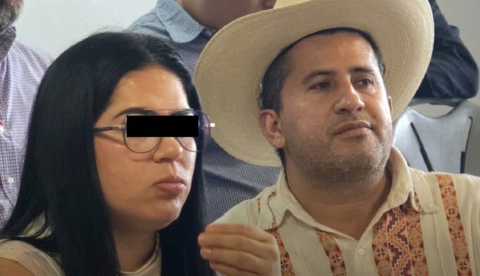Detienen a funcionaria que debía comparecer en la investigación por el caso Carlos Manzo