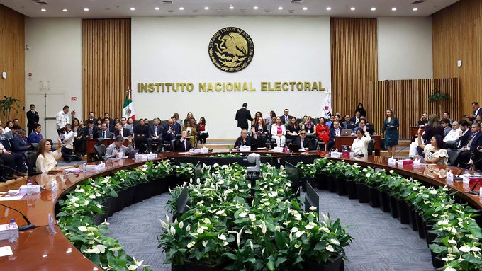 Señalamientos por contratos millonarios y denuncias de amenazas generan tensión en el INE